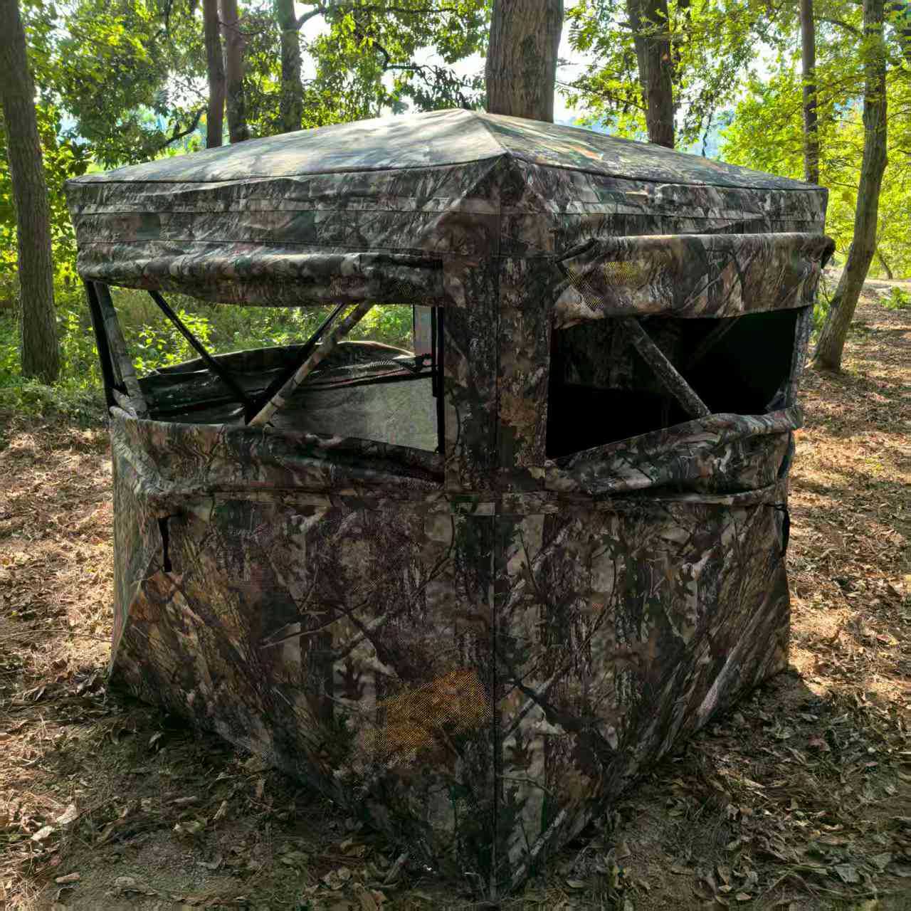 Hunting Tent with 270° One-Way - Emergency Mylar Tent review and price